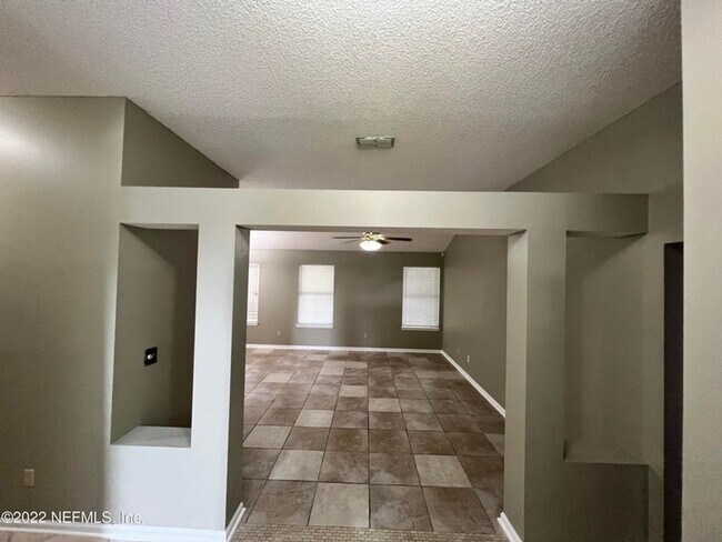 Foto del edificio - Great location