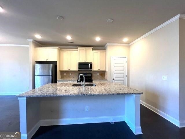 Building Photo - 5765 Rocky Falls Rd