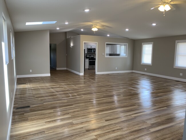 Living Area - 3504 Jersey Ridge Rd