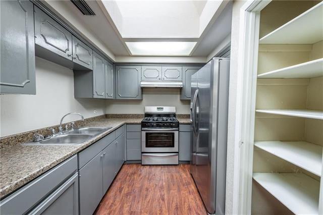 Building Photo - 2883 Elsinor Dr