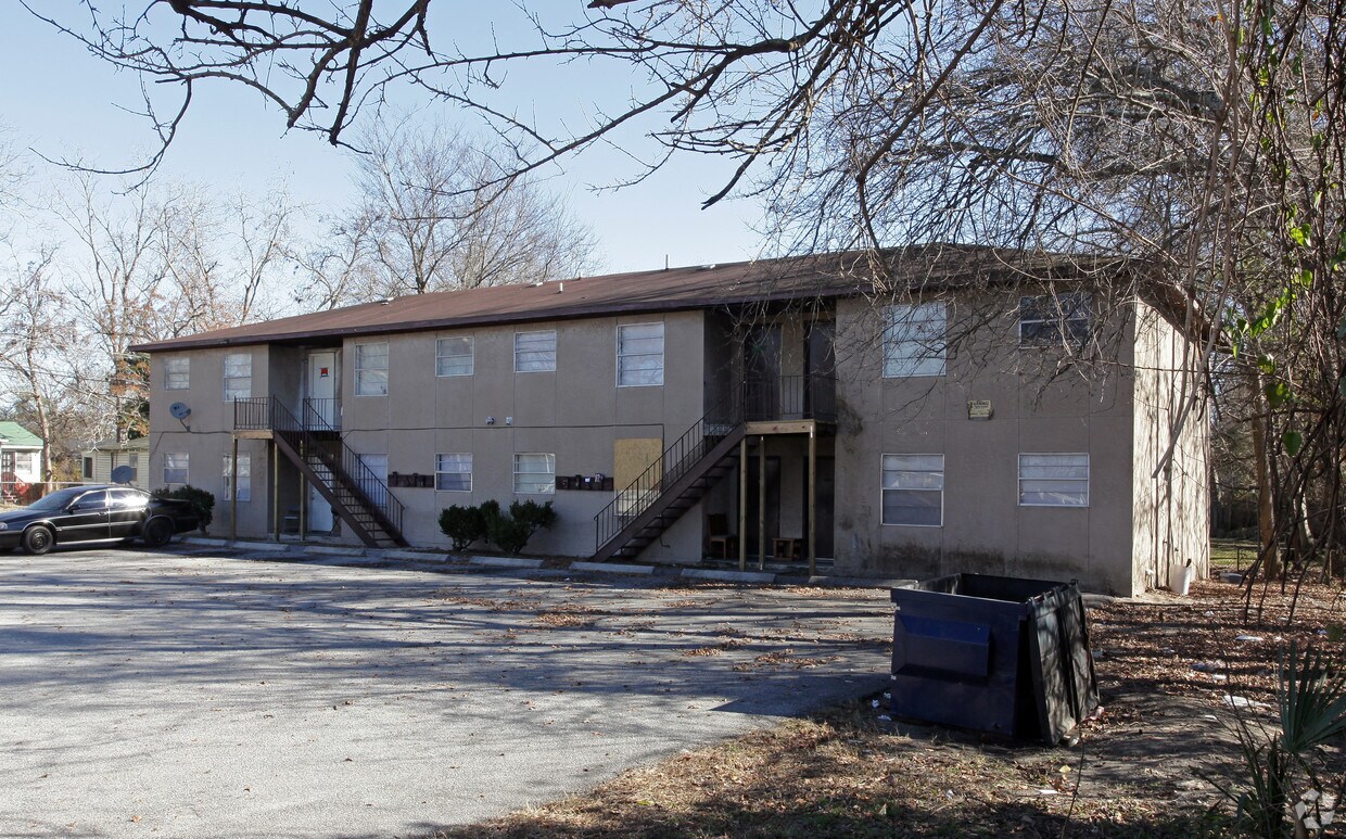 Primary Photo - 1302-1310 Stiles Ave
