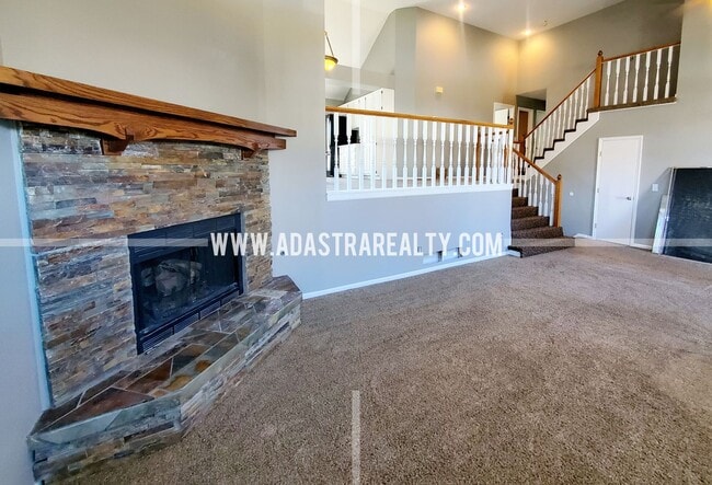 Building Photo - Gorgeous 4 Bedroom/3 Bath Home in Shawnee-...