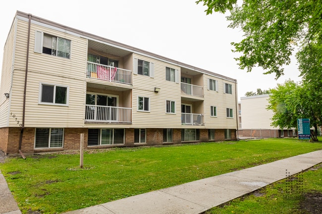 Building Photo - Oakmount Manor