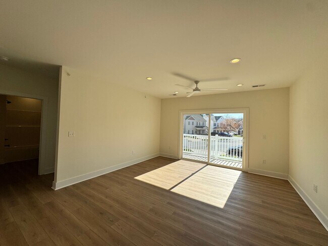 Foto del edificio - THE CROWN AT CORNESTONE