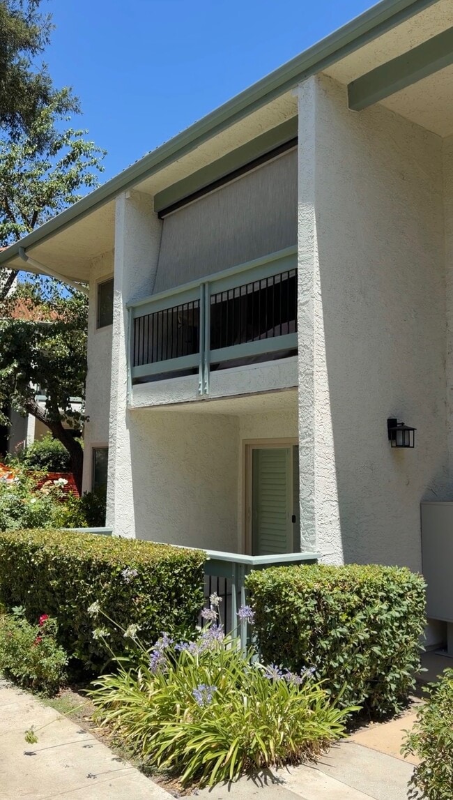 Building Photo - 4642 Park Granada