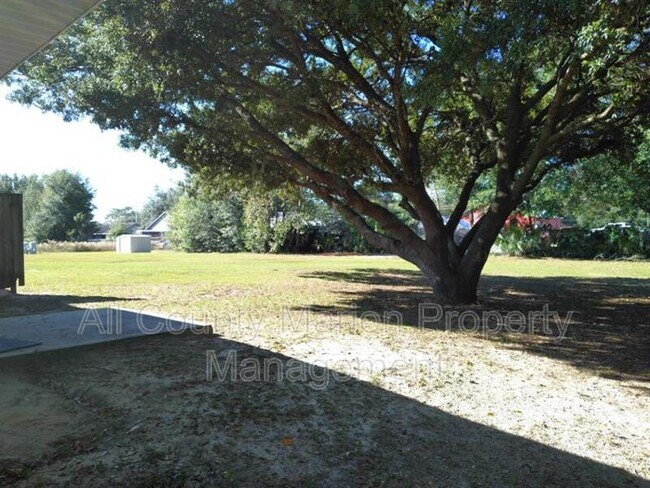 Building Photo - 34 Banyan Course