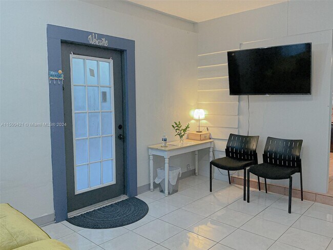 Foto del edificio - 4201 SW 60th Pl