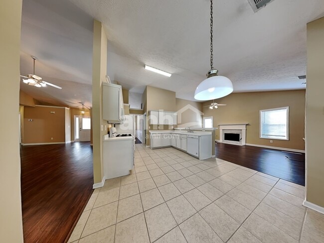 Building Photo - 2128 Galleon Way