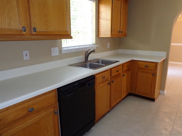 Building Photo - 208 Riesling Way