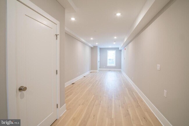 Foto del edificio - 720 N Preston St