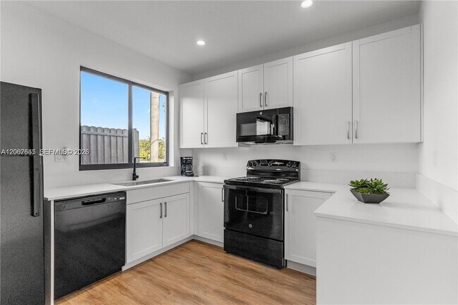 Foto del edificio - 425 SW 1st St