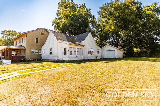 Building Photo - 1511 Nichol Ave