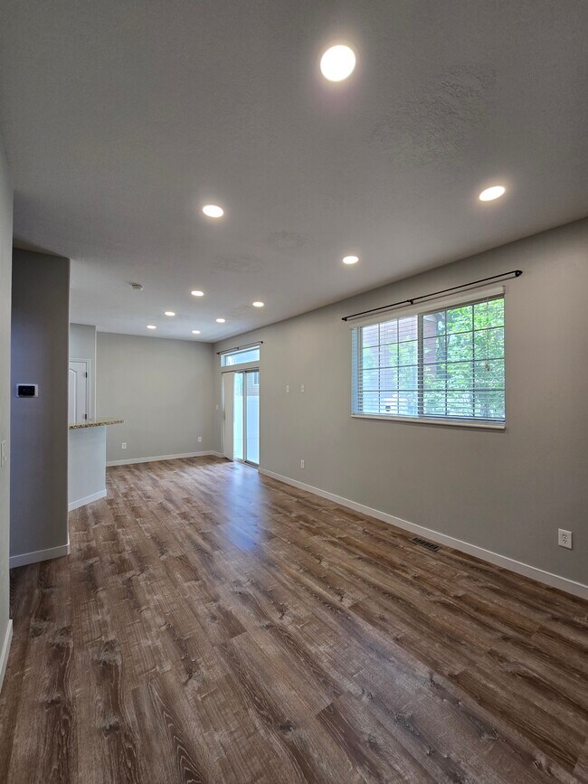 Foto del edificio - 287 E Rockingham Ct