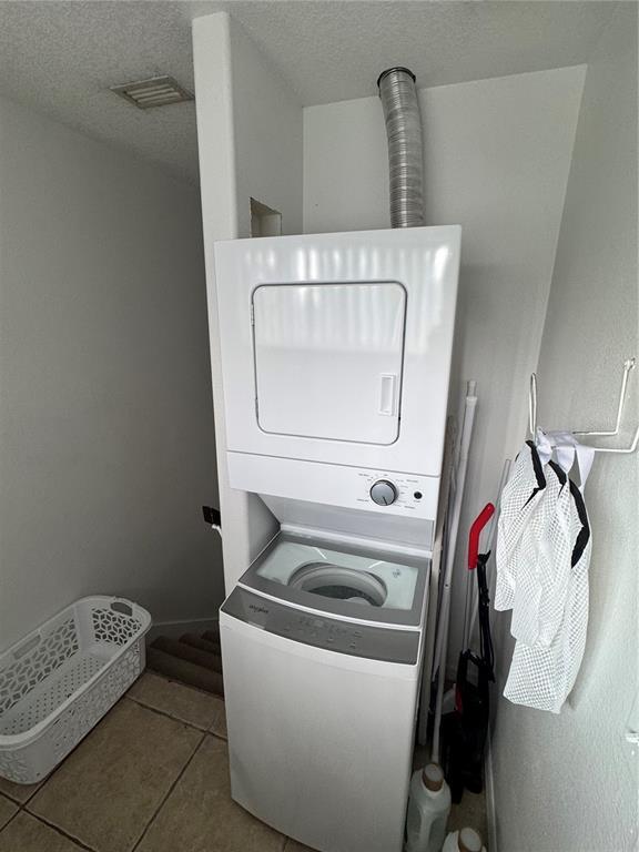 Foto del edificio - 3063 St Clair Ave