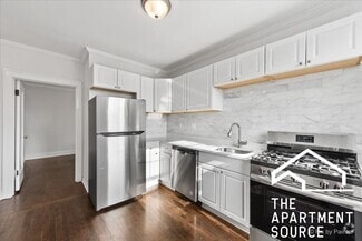Building Photo - 5428 N Campbell Ave