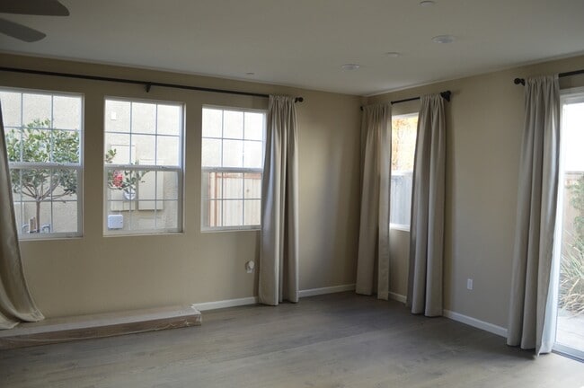 Building Photo - 8876 Ariston Ln