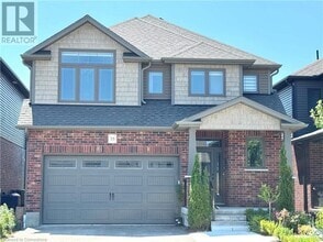 Building Photo - 35 Loxleigh Ln