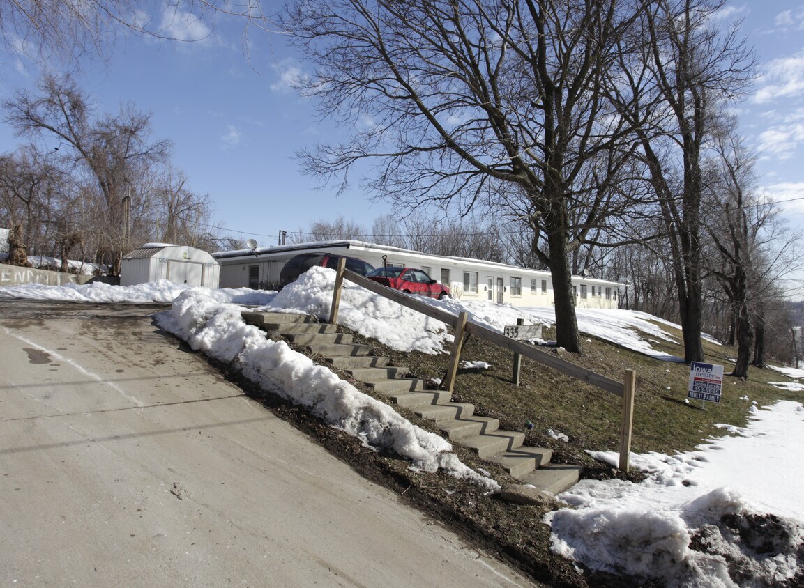 335 Forest Ave, Des Moines, IA 50314 Apartments in Des Moines, IA