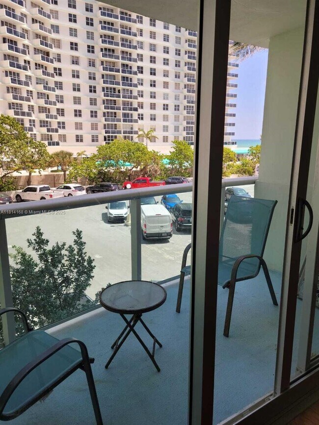 Foto del edificio - 3801 S Ocean Dr
