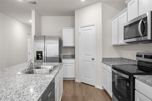 Building Photo - 4318 Carnation Dr