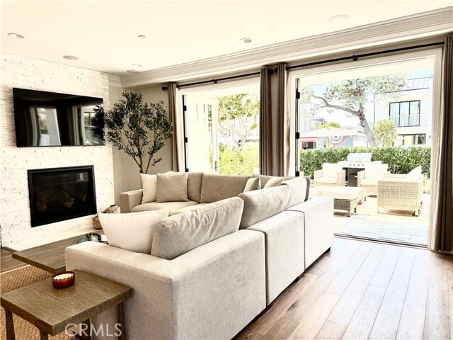 Foto del edificio - 512 Jasmine Ave