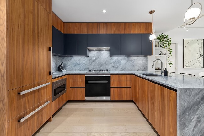 Foto del edificio - 128 W 23rd St