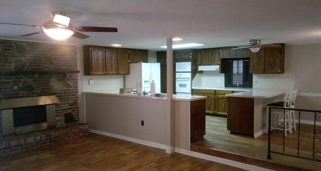 Foto del edificio - 3304 7th Ave