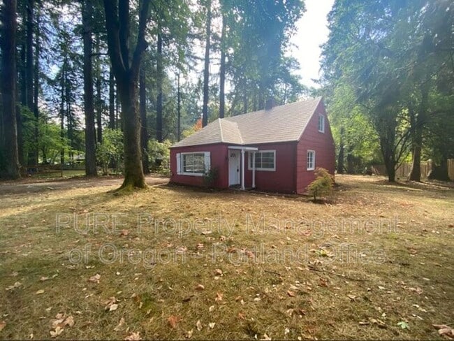 Building Photo - 3550 Lake Grove Ave