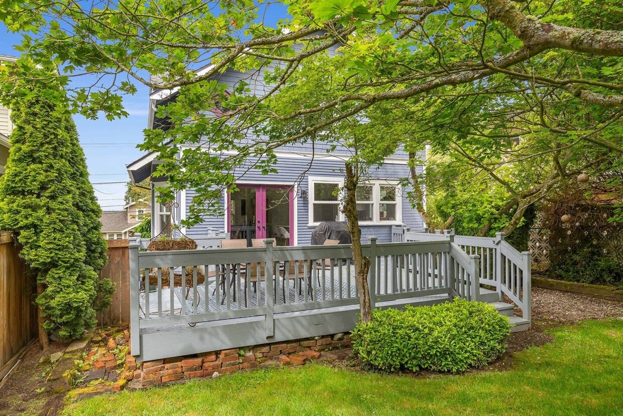 Primary Photo - 3Bd/2.5Ba Seattle House