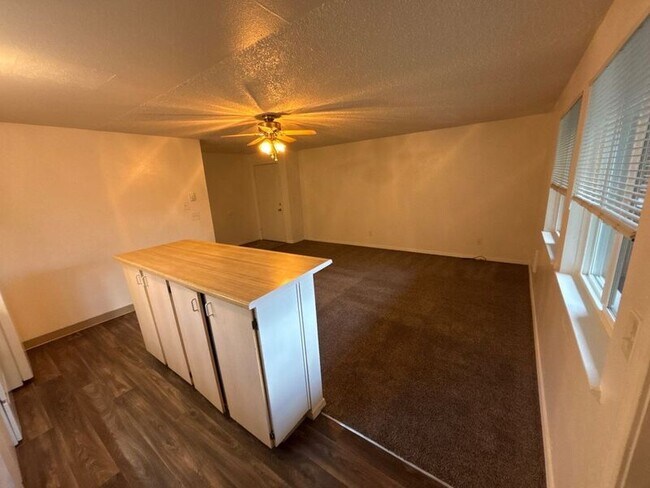 Foto del edificio - 4788 Skyline Rd S