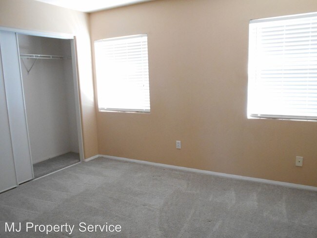 Foto del edificio - 6942 Cedar Creek Rd