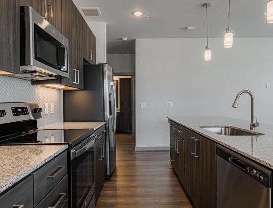 Foto del edificio - 402 Grand Pkwy