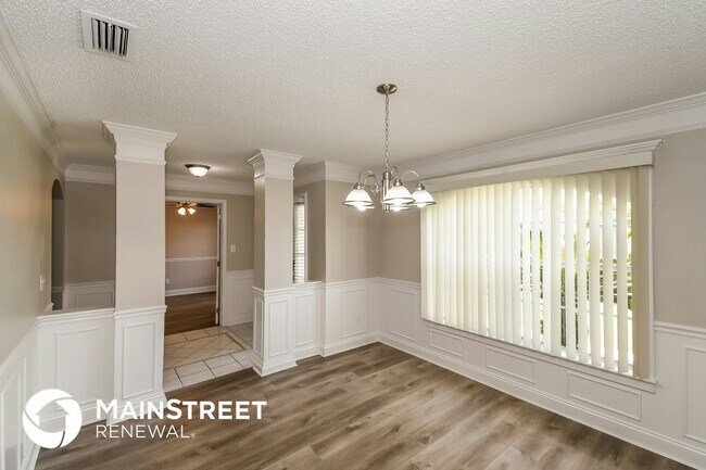 Foto del edificio - 576 Thornberry Rd