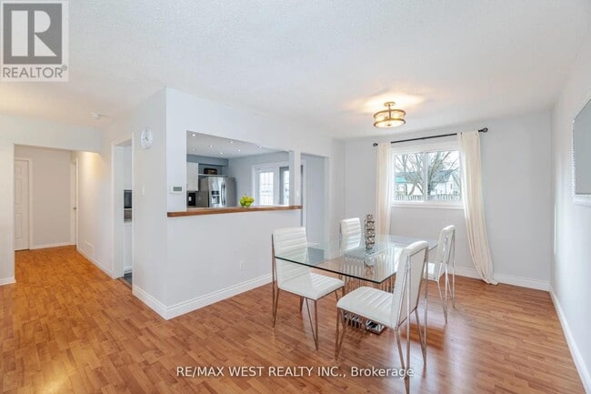 Building Photo - 75 Wright Crescent