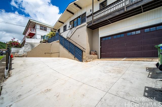Building Photo - 1483 Mahiole St