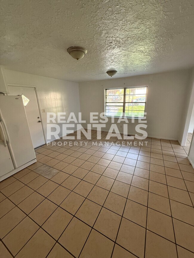 Foto del edificio - 1207 Brookside Dr