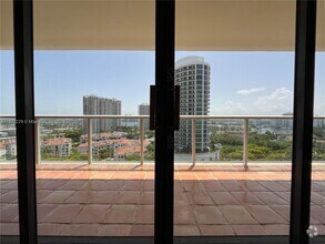 Building Photo - 4000 Island Blvd