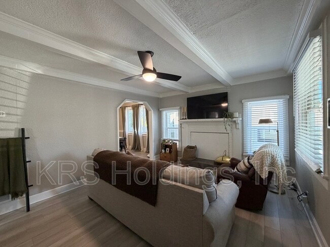 Building Photo - 1088 Norview Ave