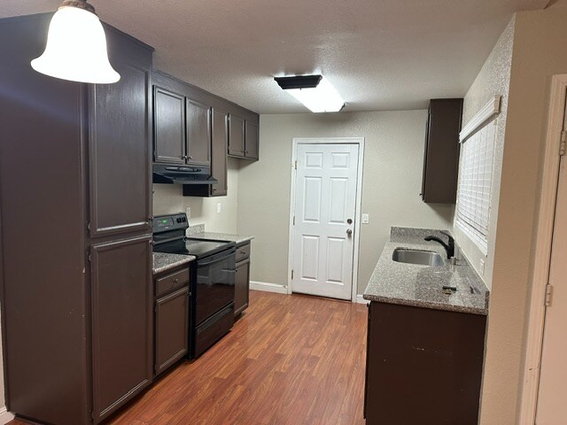 Foto del edificio - 539 Purdue Dr