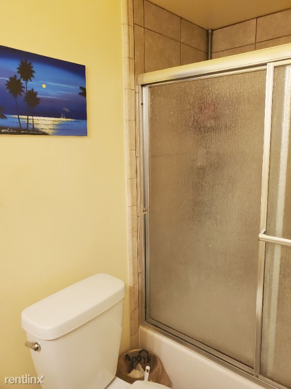 Foto del edificio - 2145 Park Pl Dr