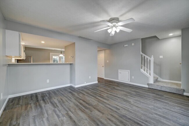 Foto del edificio - 3499 S Oaklawn Cir