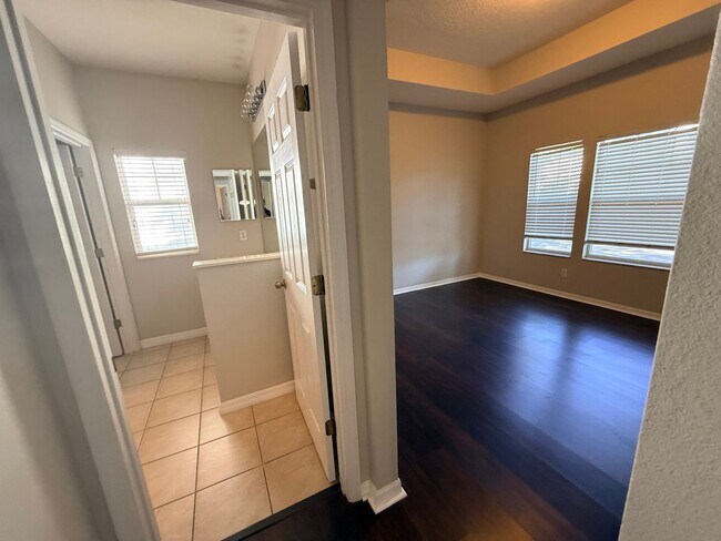 Foto del edificio - 1110 Oak Pond Dr
