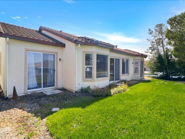 Foto del edificio - Trilogy 55+ Beautiful 3BD/3BA with pond view