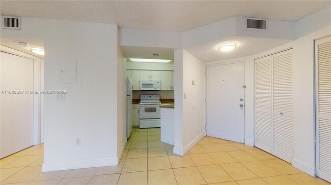 Building Photo - 8215 SW 152nd Ave