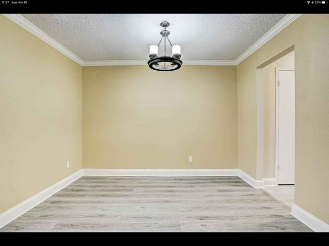 Foto del edificio - 14535 Misty Meadow Ln