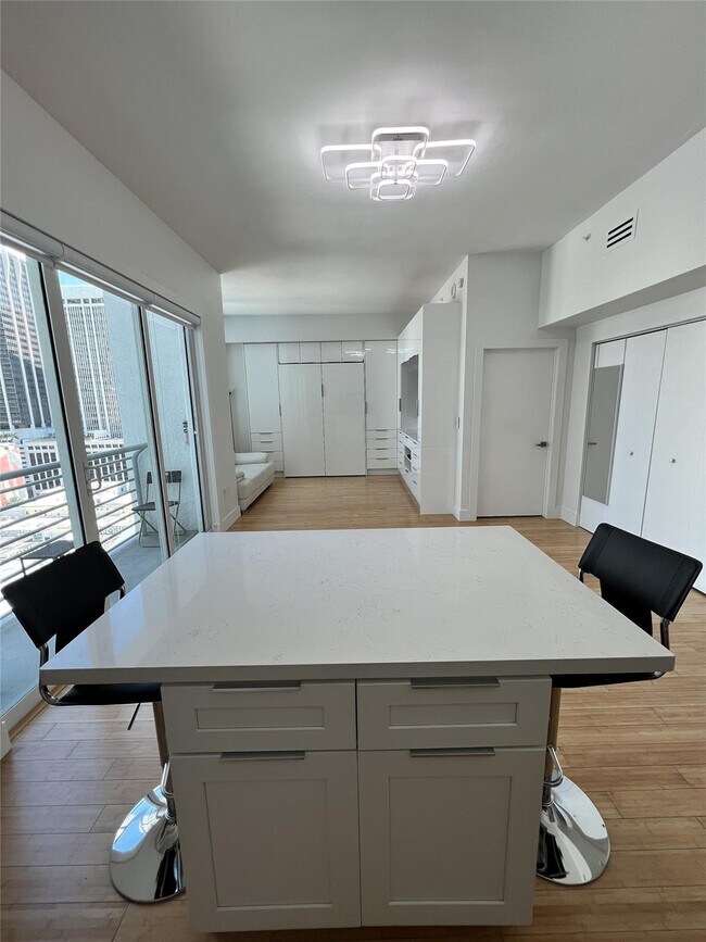 Building Photo - 133 NE 2nd Ave