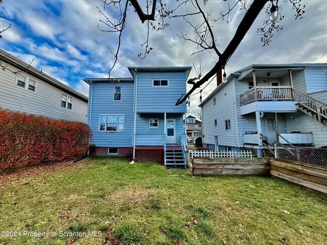 Foto del edificio - 22 S Goodwin Ave