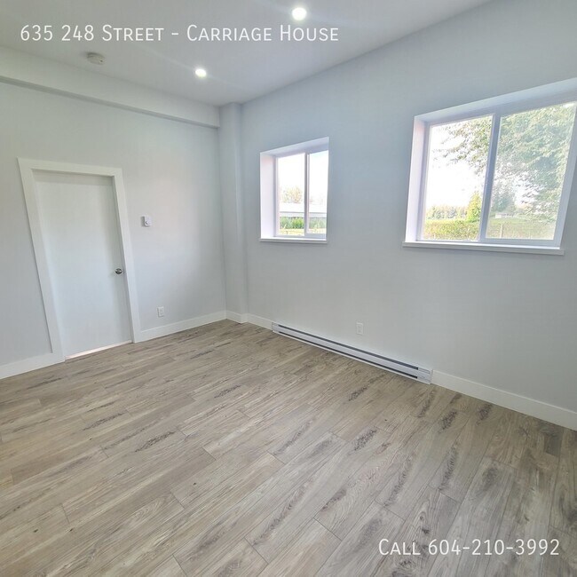 Photo du bâtiment - Cozy Coach House-Utilities Included!