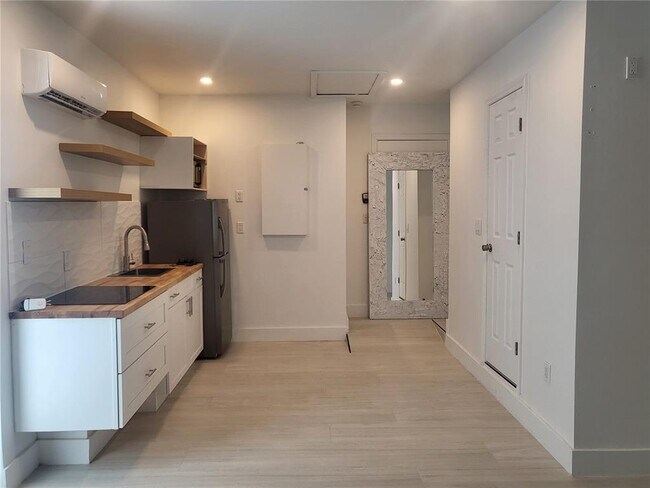 Foto del edificio - 5512 SW 57th Pl