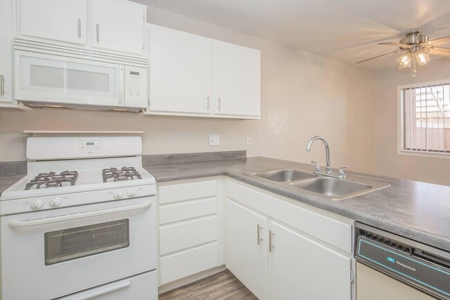 Building Photo - Summerridge